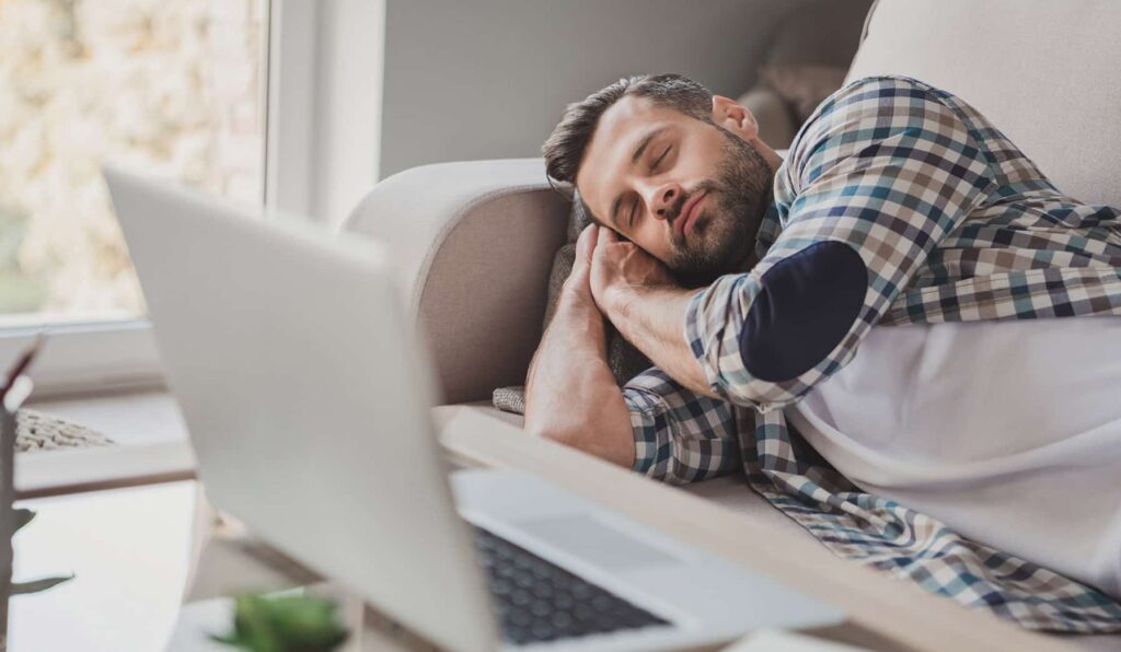 See which Americans nap during the workday.